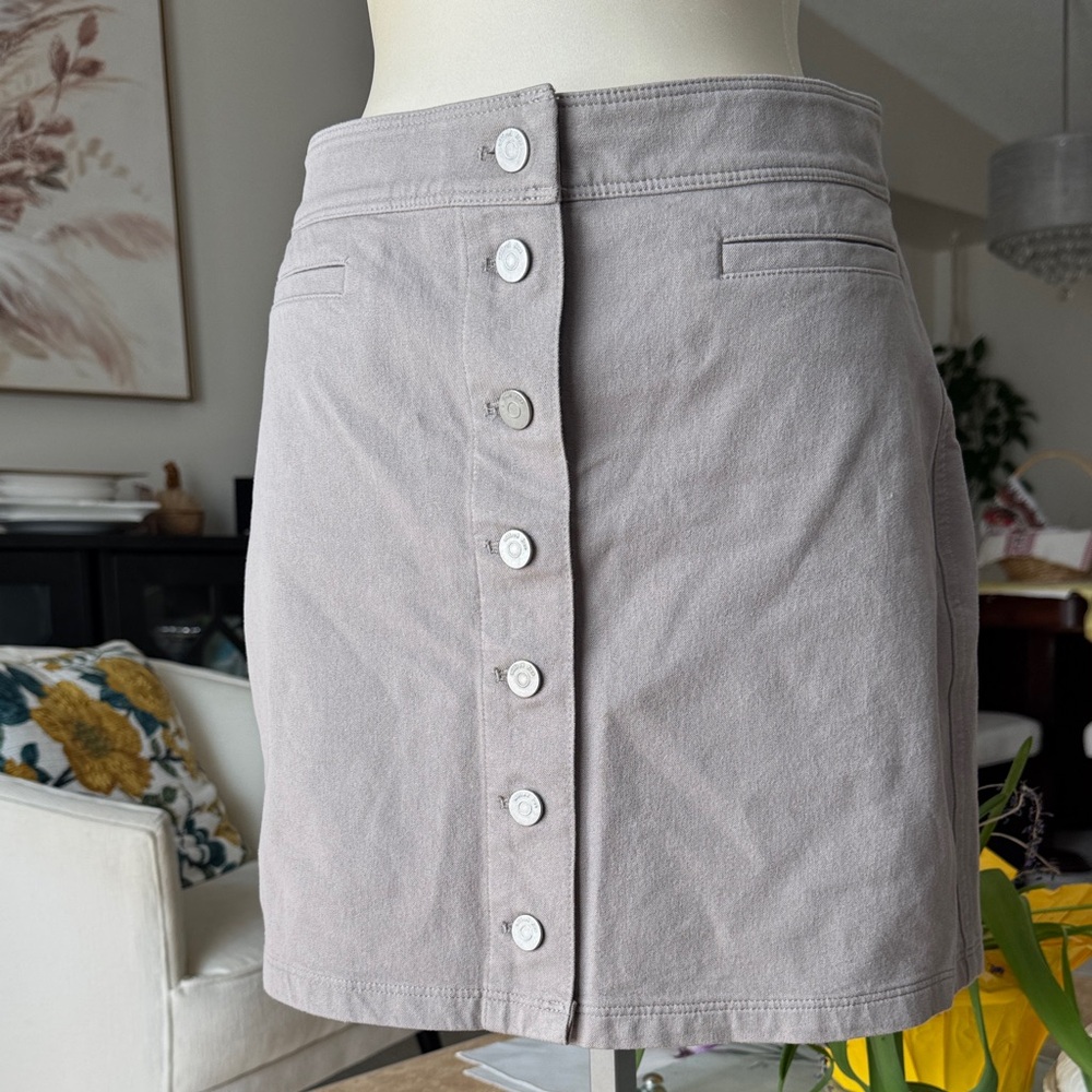 🍄‍🟫🌞Wilfred button down skirt: size 10